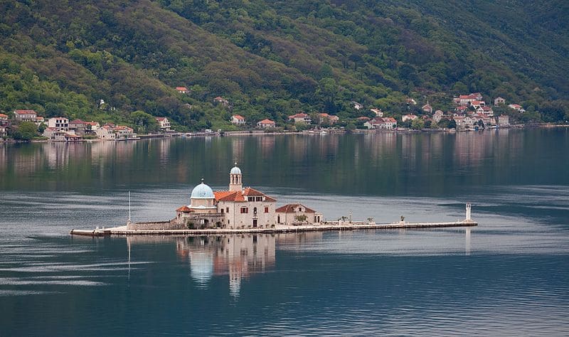 Nuestra Señora de las Rocas - Perast - Bahía de Kotor - Montenegro